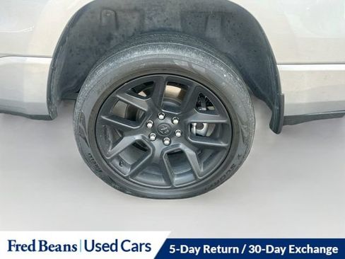 Used 2023 RAM 1500 Laramie AWD/4WD image 27
