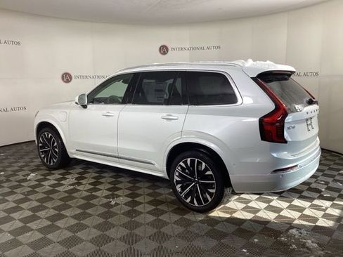 New 2026 Volvo XC90 T8 Ultra w/ Protection Package Premier image 7