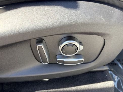 Used 2026 Jaguar F-PACE R-Dynamic S image 20