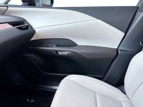 Certified 2025 Lexus RX 350 FWD image 24