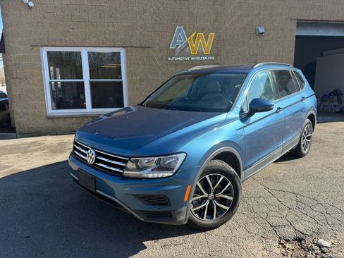 Used 2019 Volkswagen Tiguan SE w/ Panoramic Sunroof Package image 1
