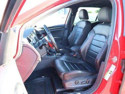 Used 2017 Volkswagen GTI Autobahn FWD image 8