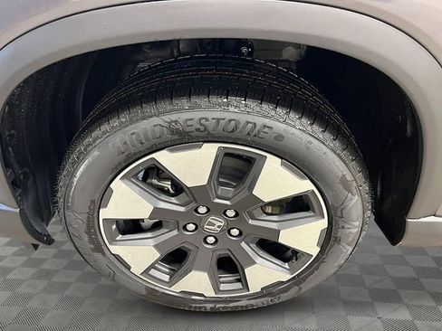 New 2026 Honda Pilot Elite image 13