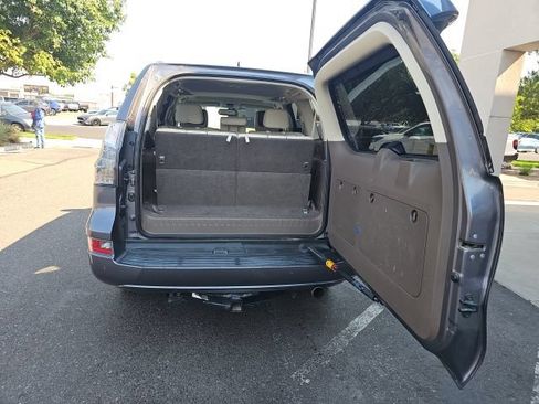 Used 2015 Lexus GX 460 Luxury AWD/4WD image 7