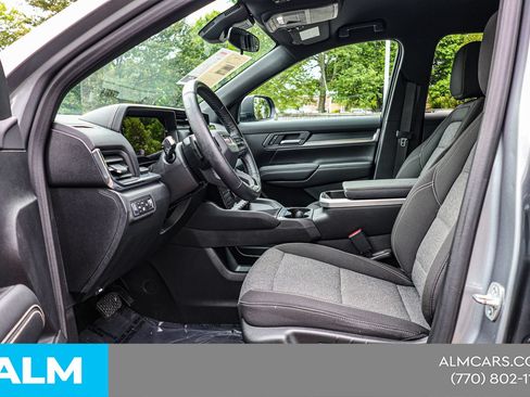 Used 2025 GMC Terrain Elevation AWD/4WD image 17