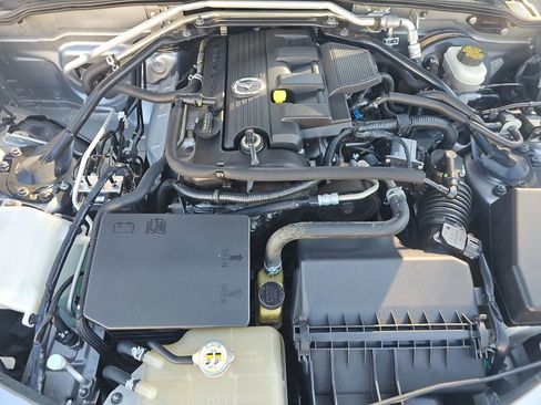 Used 2011 MAZDA MX-5 Miata Grand Touring w/ Premium Pkg image 9