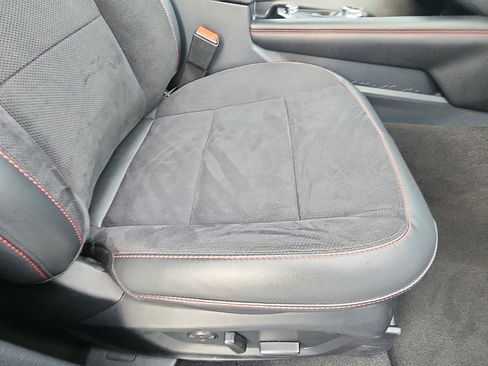 Used 2025 Ford Explorer ST image 36