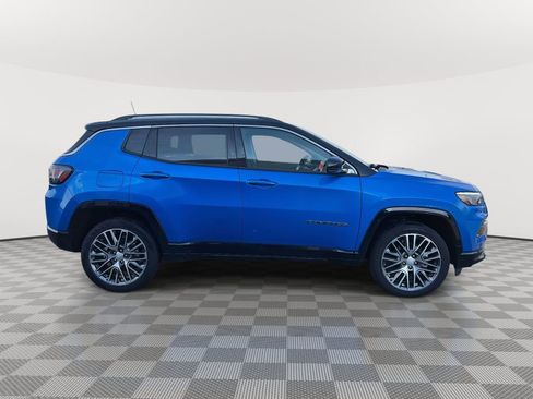 Used 2022 Jeep Compass Limited w/ Elite Group image 4