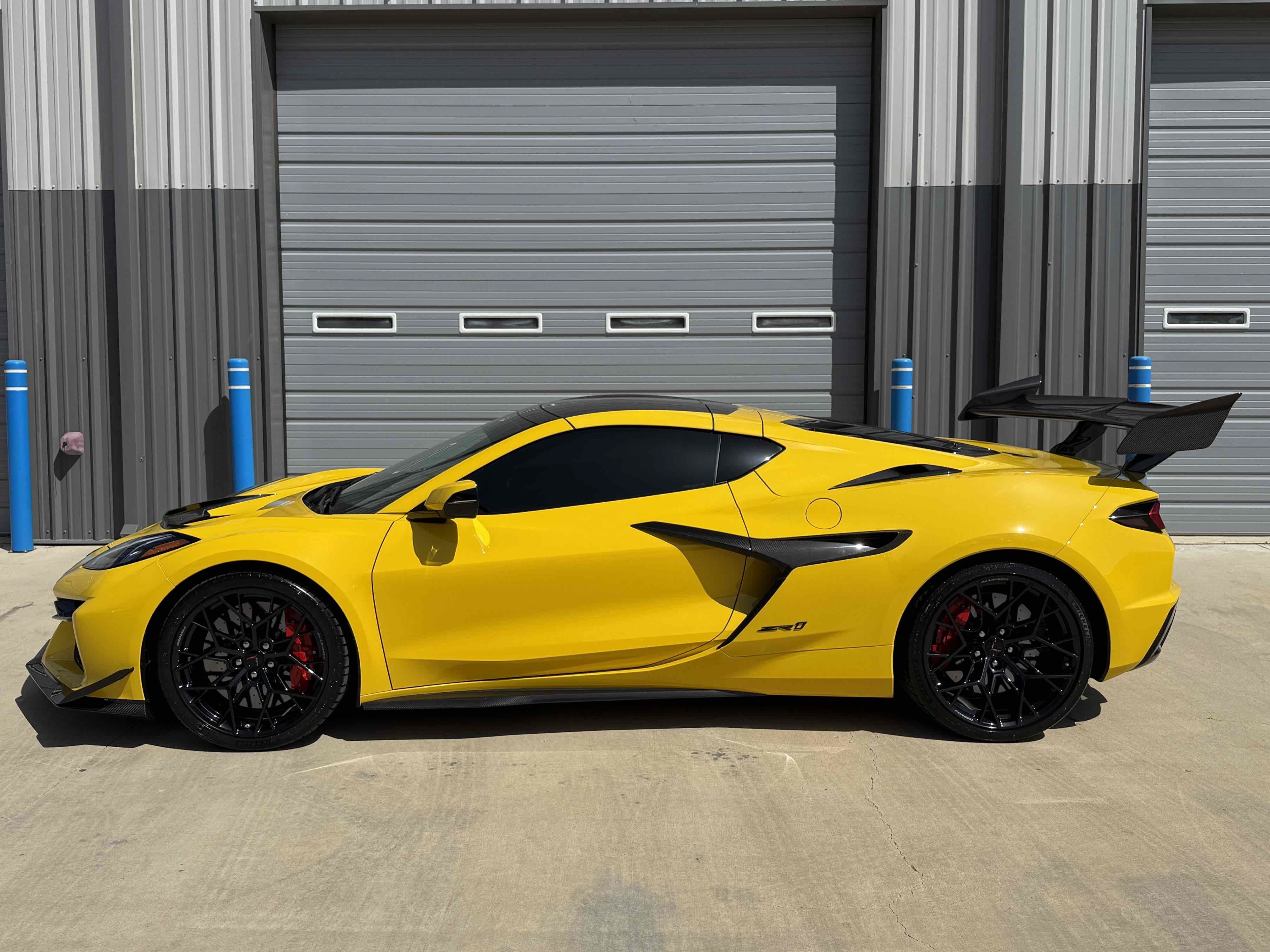 Used 2026 Chevrolet Corvette ZR1 w/ ZR1 Carbon Fiber Aero Package RWD image 10