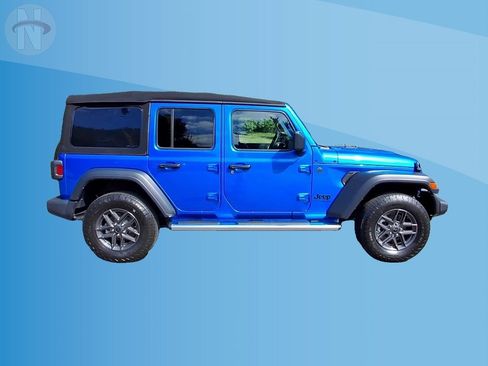 Used 2024 Jeep Wrangler Unlimited Sport AWD/4WD image 9