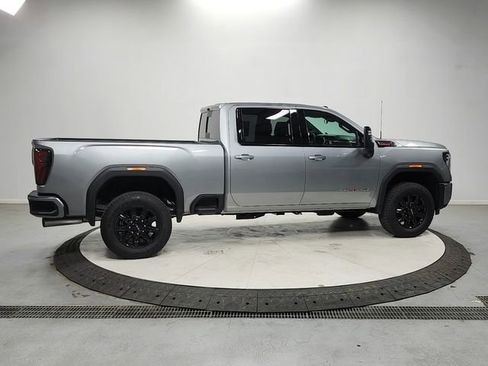 New 2026 GMC Sierra 2500 AT4 AWD/4WD image 8