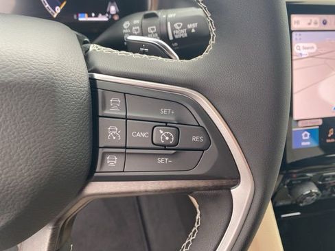 New 2025 Jeep Grand Cherokee L Limited image 18