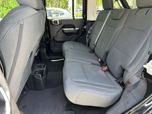 Used 2024 Jeep Wrangler Unlimited Sport AWD/4WD image 23