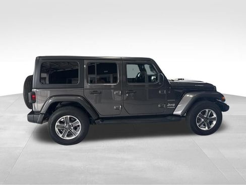 Used 2020 Jeep Wrangler Unlimited Sahara AWD/4WD image 10
