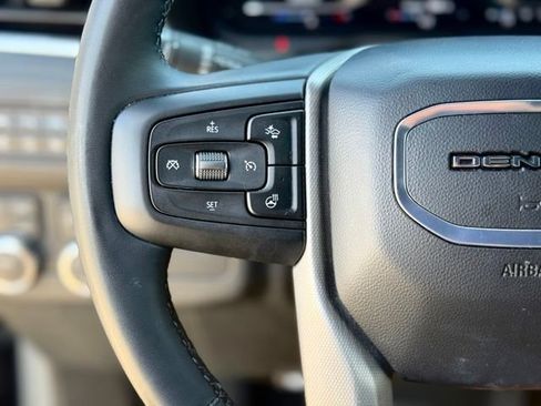 Used 2024 GMC Yukon Denali AWD/4WD image 30