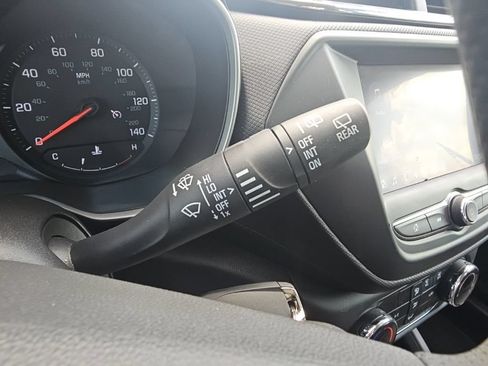 Used 2023 Chevrolet TrailBlazer LS FWD image 35
