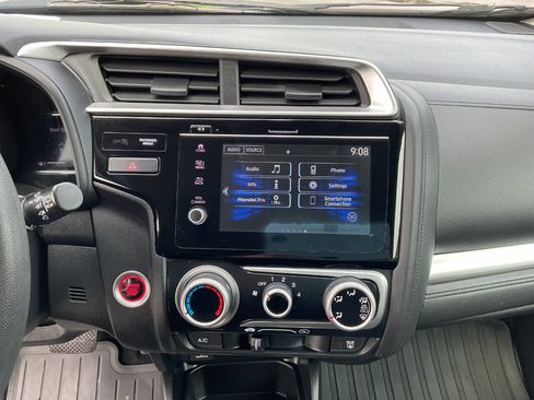 Used 2018 Honda Fit EX image 18