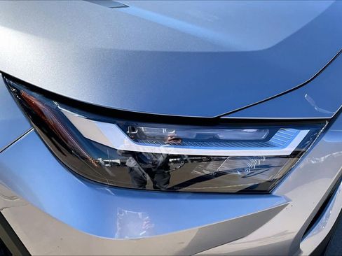 Used 2025 Toyota RAV4 XLE image 25