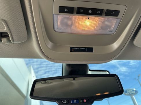 Used 2021 Chevrolet Colorado LT w/ Safety Package image 18