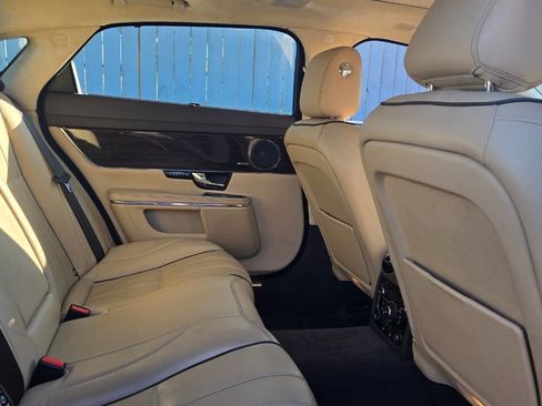 Used 2013 Jaguar XJ L Portfolio image 20