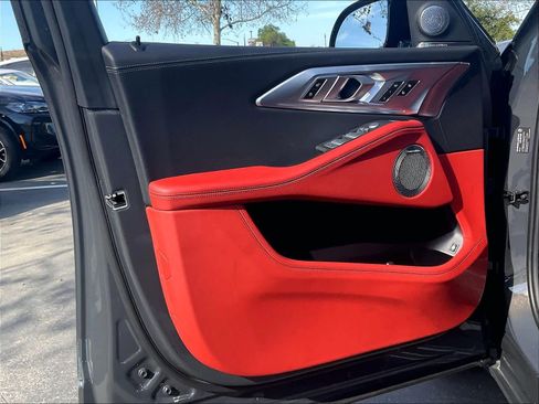 Used 2025 BMW XM image 25