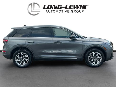 Certified 2025 Lincoln Corsair FWD image 8