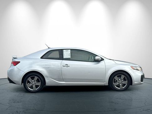 Used 2011 Kia Forte Koup EX image 3