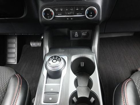 Used 2025 Ford Escape ST-Line AWD/4WD image 32