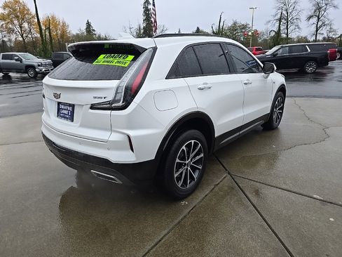 Used 2024 Cadillac XT4 Sport image 6