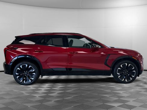 Used 2024 Chevrolet Blazer EV RS AWD/4WD image 9