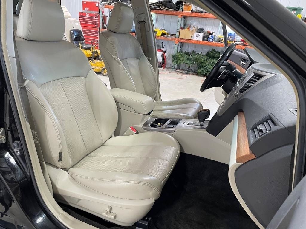 Used 2013 Subaru Outback 2.5i Limited w/ Moonroof Pkg AWD/4WD image 21