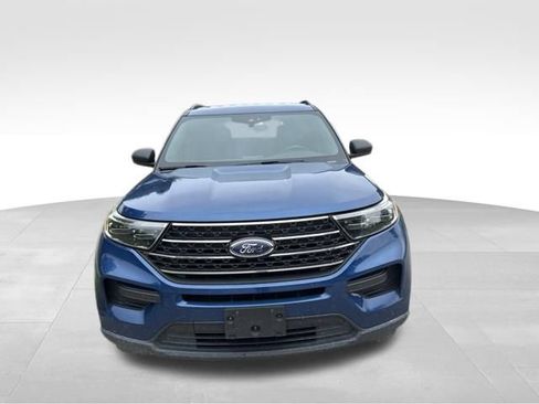 Used 2020 Ford Explorer XLT w/ Class III Trailer Tow Package AWD/4WD image 8