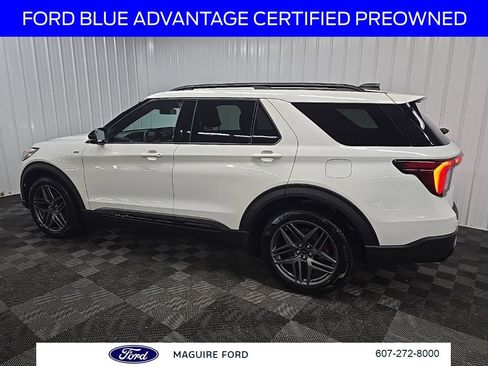 Used 2025 Ford Explorer ST-Line w/ Premium Package AWD/4WD image 5
