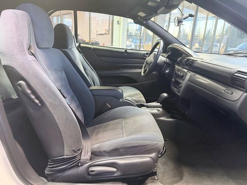 Used 2005 Chrysler Sebring GTC w/ Security Group image 20