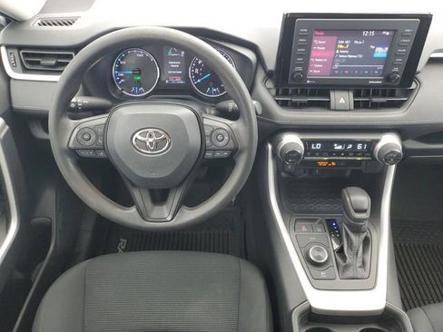 Used 2020 Toyota RAV4 LE w/ All Weather Liner Package AWD/4WD image 17