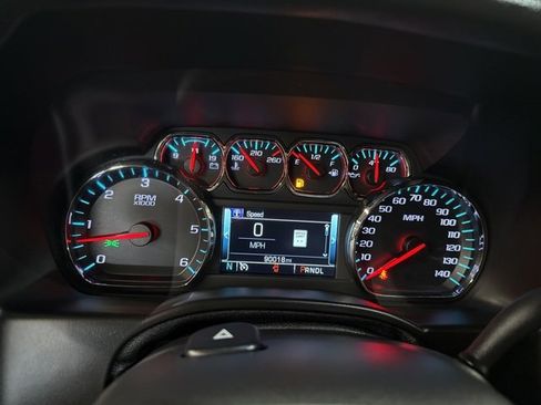 Used 2019 Chevrolet Suburban LT w/ LT Signature Package image 13