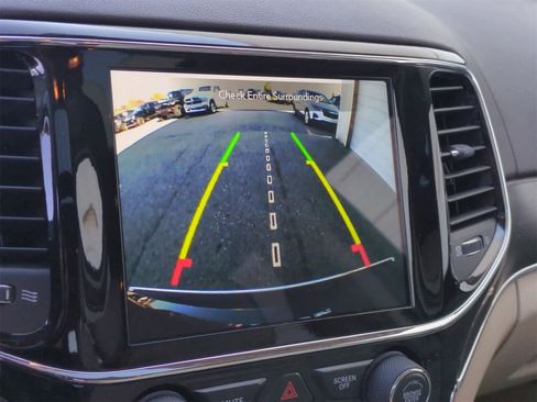 Used 2019 Jeep Grand Cherokee Overland image 29