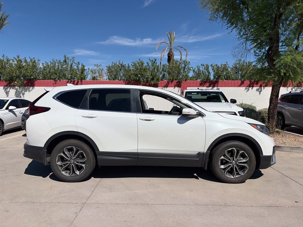 Used 2022 Honda CR-V EX-L image 3
