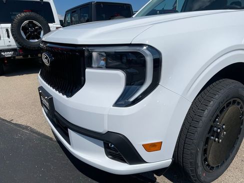 New 2025 Ford Maverick Lobo AWD/4WD image 35