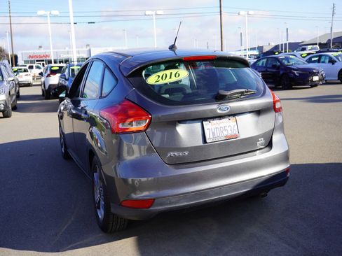 Used 2016 Ford Focus SE image 7