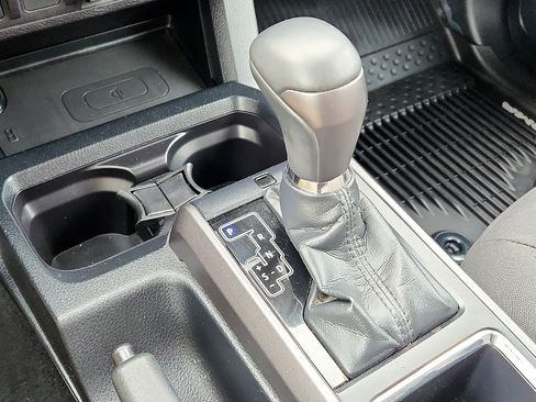 Used 2019 Toyota Tacoma TRD Off-Road image 14