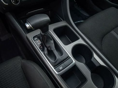 Used 2019 Kia Optima LX FWD image 19