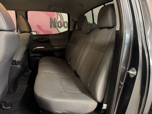 Used 2022 Toyota Tacoma SR5 image 20