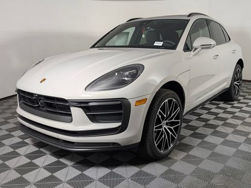 New 2026 Porsche Macan AWD/4WD image 1