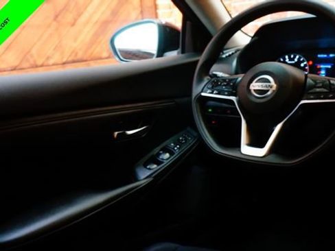 Certified 2023 Nissan Sentra S FWD image 33