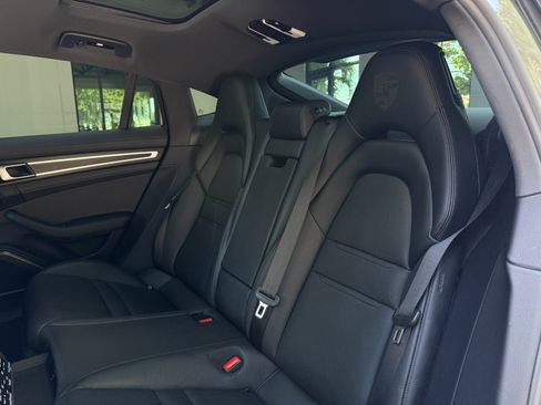 Used 2022 Porsche Panamera 4 Platinum Edition AWD/4WD image 44