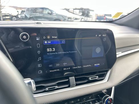 Used 2026 Chevrolet Equinox LT w/ Convenience Package II image 27