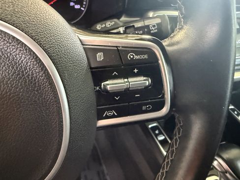 Used 2022 Kia Sorento S w/ Panoramic Sunroof Package FWD image 16