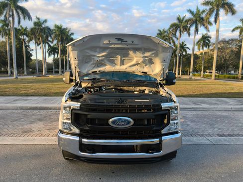 Used 2022 Ford F250 XL w/ Power Equipment Group image 33