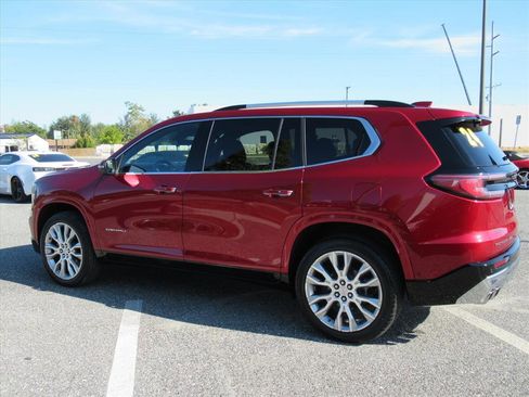 Used 2024 GMC Acadia Denali w/ Super Cruise Package image 4